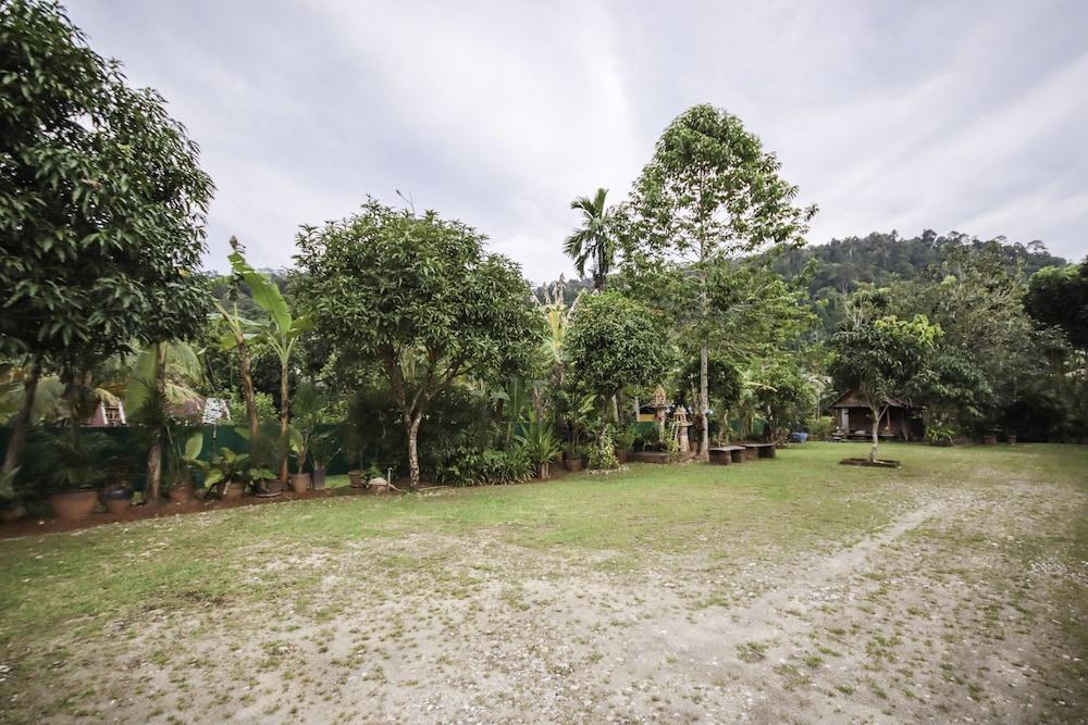Banana Lodge Khao Lak Exterior photo